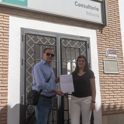 Recogida de firmas por la sanidad pública en Cájar